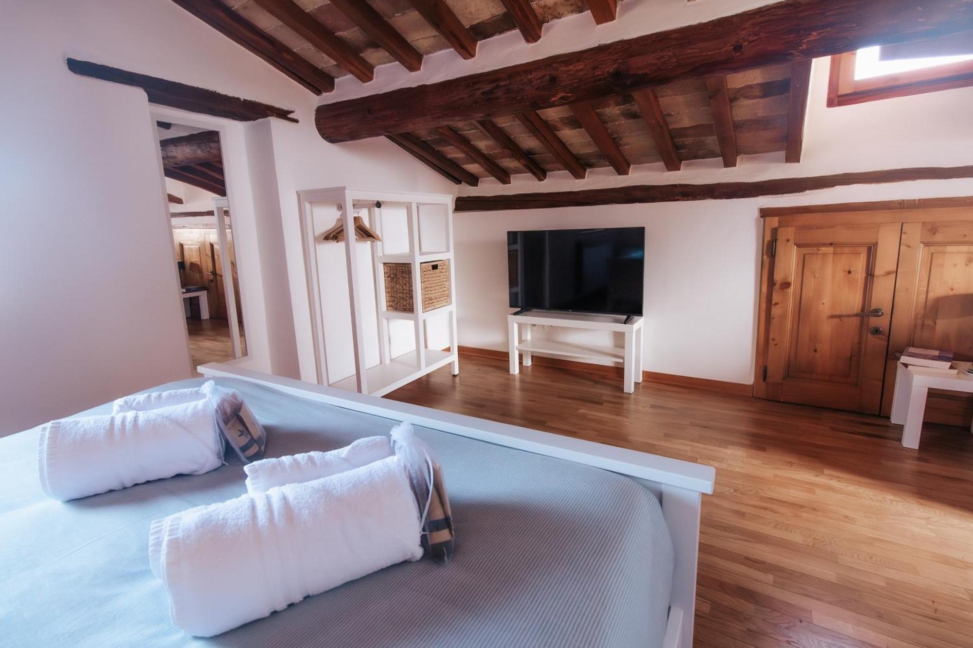 Donna Laura - Holiday Home San Quirico dʼOrcia Esterno foto