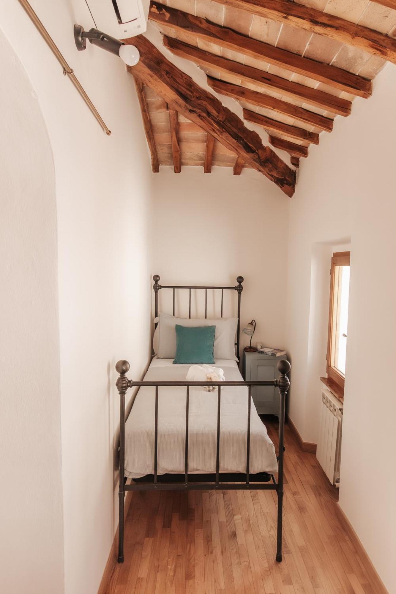 Donna Laura - Holiday Home San Quirico dʼOrcia Esterno foto