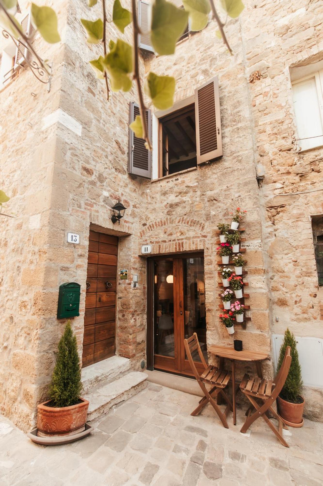 Donna Laura - Holiday Home San Quirico dʼOrcia Camera foto
